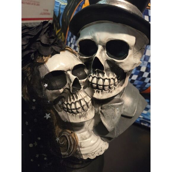 NWT - Midnight Fright Halloween Bride & Groom Bust - Picture 2 of 9